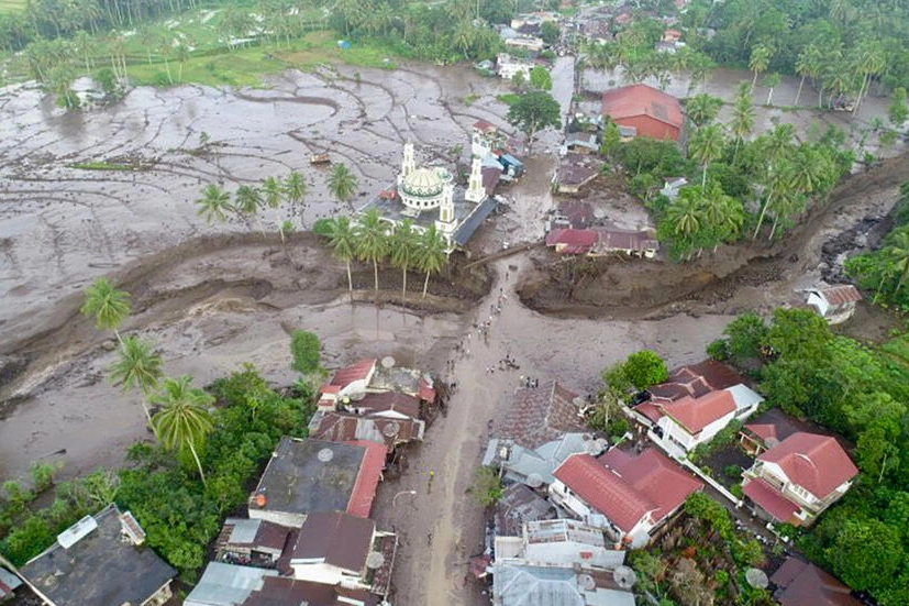 Indonesia flood death toll rises to 50 with 27 missing