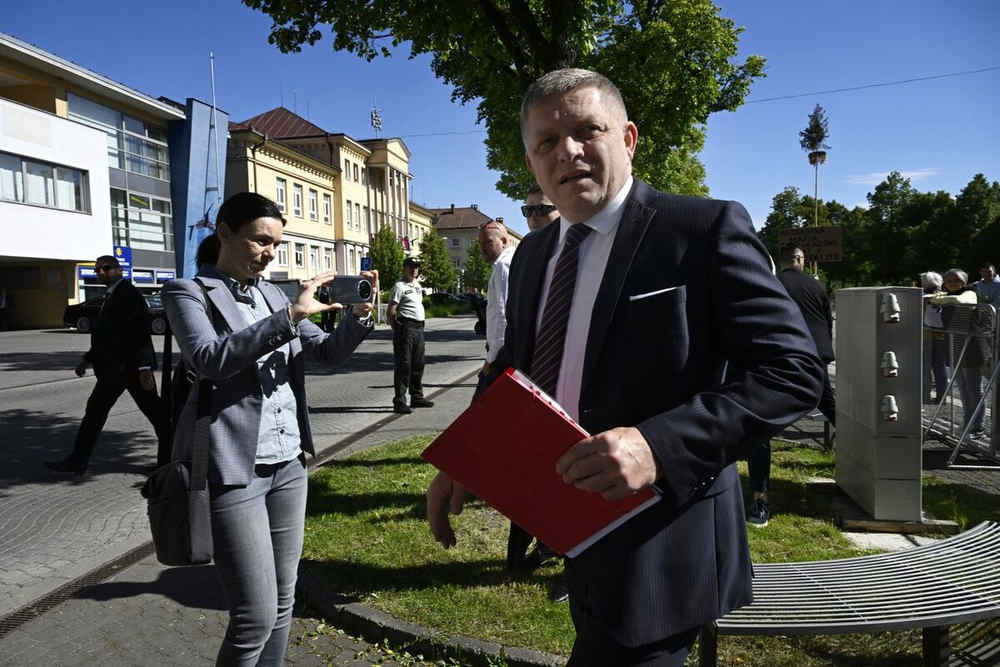 Slovak Premier in Critical Condition as Leaders Trade Blame